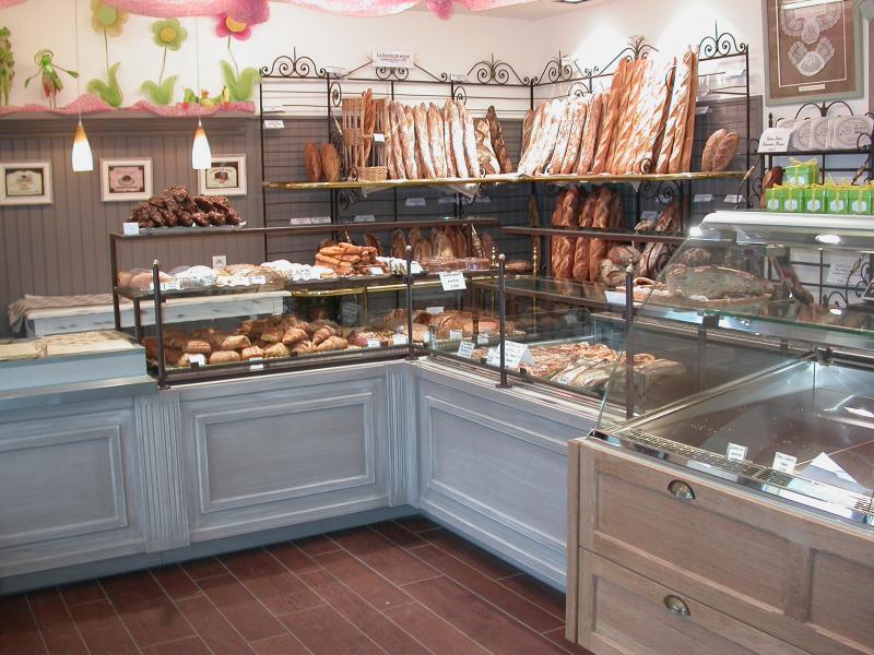 intérieur boulangerie avec pains